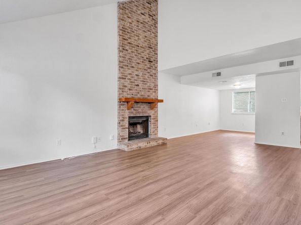 9611 Meadowheath DR, Austin TX 78729
