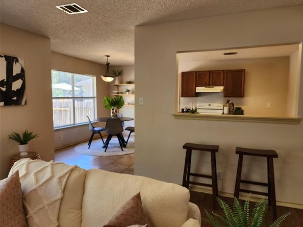 2516 Glen Field DR, Cedar Park TX 78613