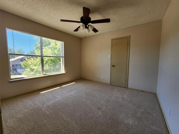 2516 Glen Field DR, Cedar Park TX 78613