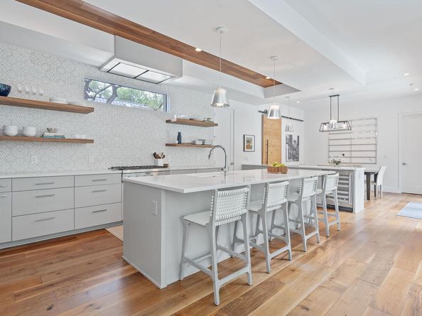 1605 Chelsea LN 1, Austin TX 78704