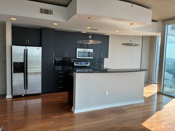 360 Nueces ST 4201, Austin TX 78701