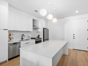 1701 Simond Ave 510, Austin TX 78723