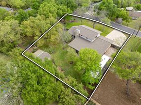 320 Ridgecrest RD, Georgetown TX 78628