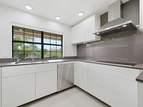 320 Ridgecrest RD, Georgetown TX 78628