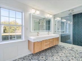 8204 Williamson Creek DR, Austin TX 78736