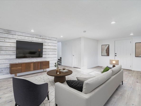 8204 Williamson Creek DR, Austin TX 78736