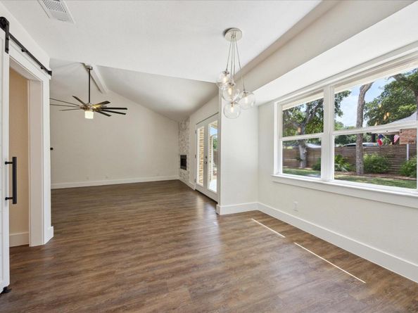 2701 Coatbridge DR, Austin TX 78745