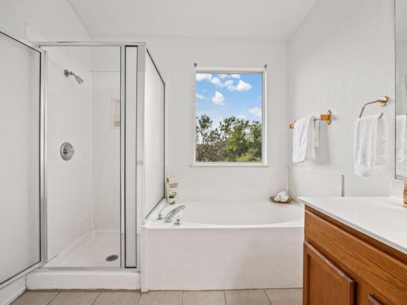 3514 Rock Shelf LN, Round Rock TX 78681