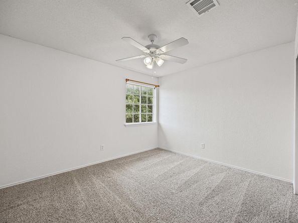 3514 Rock Shelf LN, Round Rock TX 78681