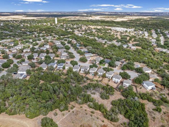 3514 Rock Shelf LN, Round Rock TX 78681