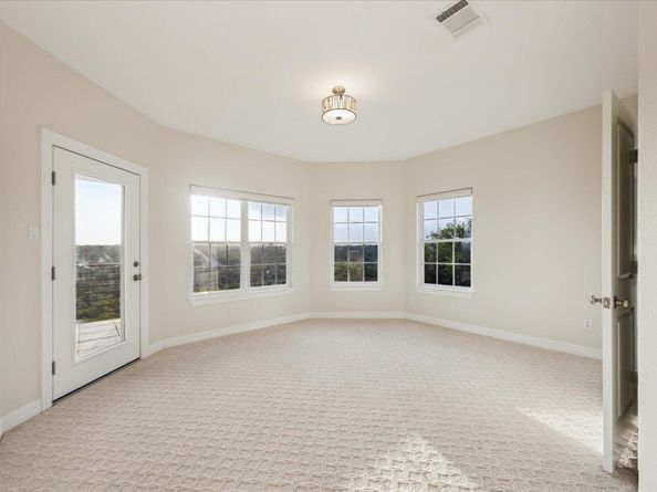 3207 Crystal Falls PKWY, Leander TX 78641