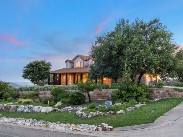 3207 Crystal Falls PKWY, Leander TX 78641