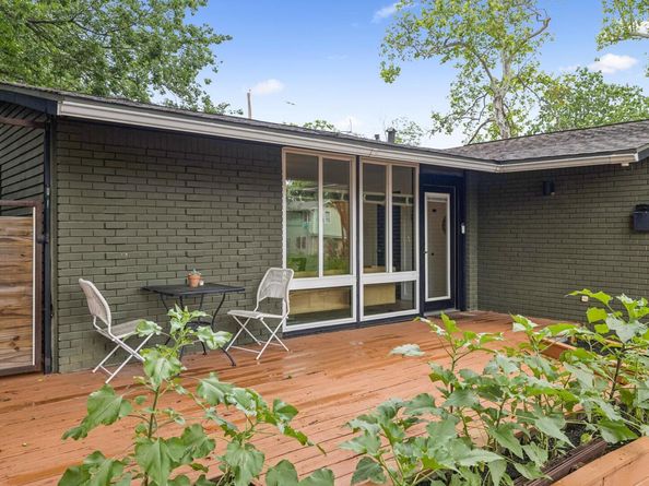 1428 Corona DR, Austin TX 78723