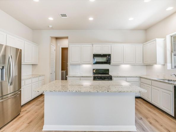 1604 Arcilla ST, Austin TX 78741