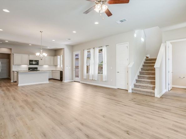 1604 Arcilla ST, Austin TX 78741