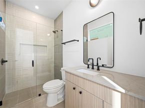 10807 Hermosillo DR 1008, Austin TX 78758