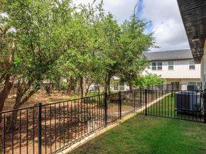 12001 Vista Parke DR 202, Austin TX 78726