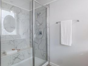 12001 Vista Parke DR 202, Austin TX 78726