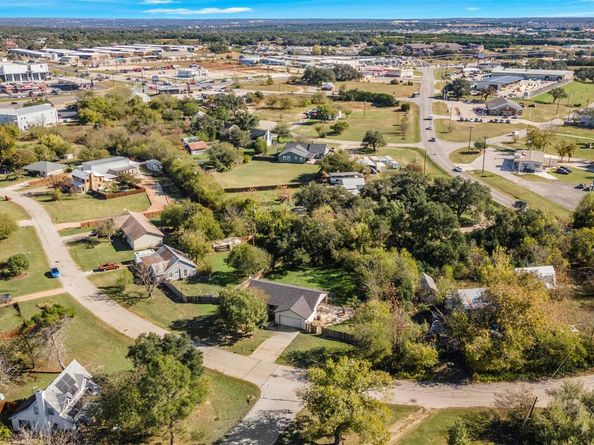 105 Snyders TRL, Liberty Hill TX 78642