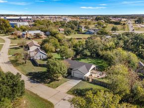 105 Snyders TRL, Liberty Hill TX 78642