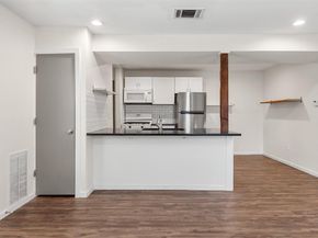 7305 A/B Grand Canyon DR, Austin TX 78752