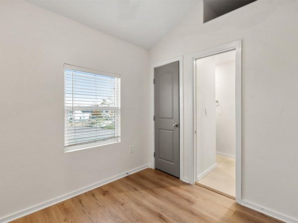 7305 A/B Grand Canyon DR, Austin TX 78752