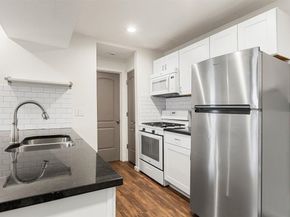 7305 A/B Grand Canyon DR, Austin TX 78752