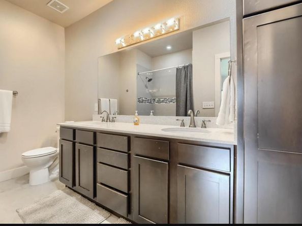 1302 E 3rd ST, Austin TX 78702
