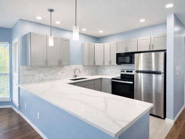 808 W 29th ST 206, Austin TX 78705