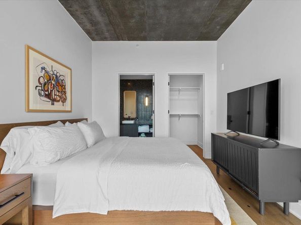 48 East Ave 2801, Austin TX 78701