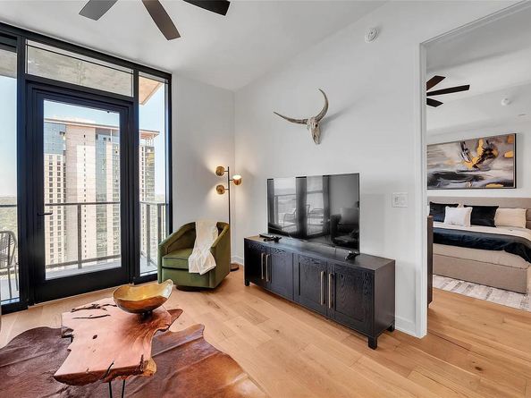 84 East Ave 3208, Austin TX 78701
