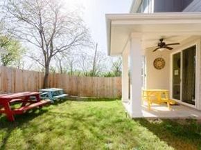 807 E 16th ST A, Austin TX 78702