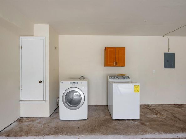 4411 Cumbria LN, Austin TX 78727