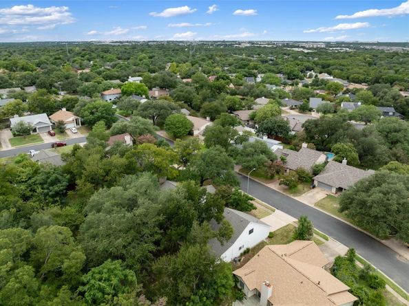 4411 Cumbria LN, Austin TX 78727