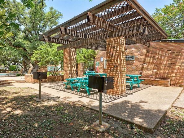 12007 Sky West DR, Austin TX 78758