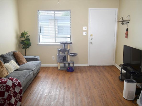 2408 Longview ST 211, Austin TX 78705