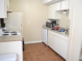 2408 Longview ST 211, Austin TX 78705