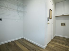 11310 Spicewood Club DR 12, Austin TX 78750