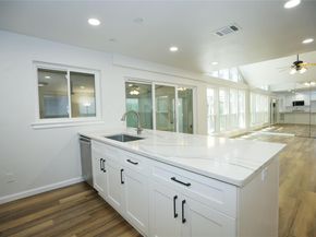 11310 Spicewood Club DR 12, Austin TX 78750