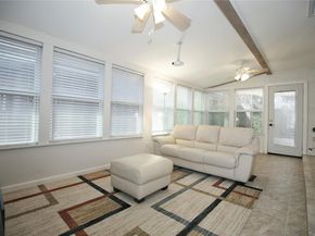 11310 Spicewood Club DR 12, Austin TX 78750