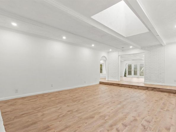 4202 N Hills DR, Austin TX 78731