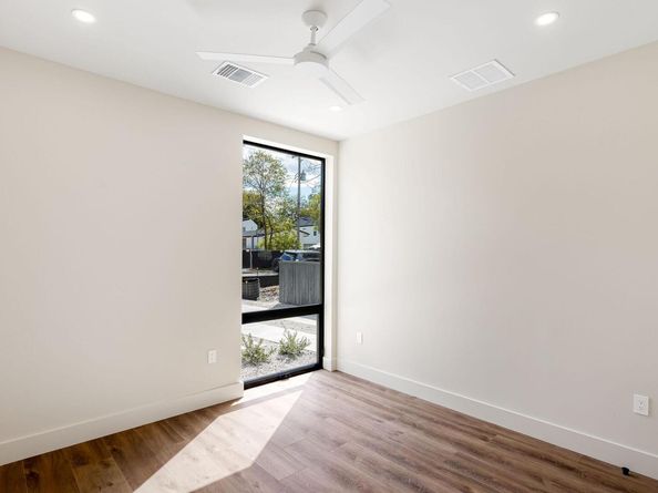 4412 Banister LN 1, Austin TX 78745