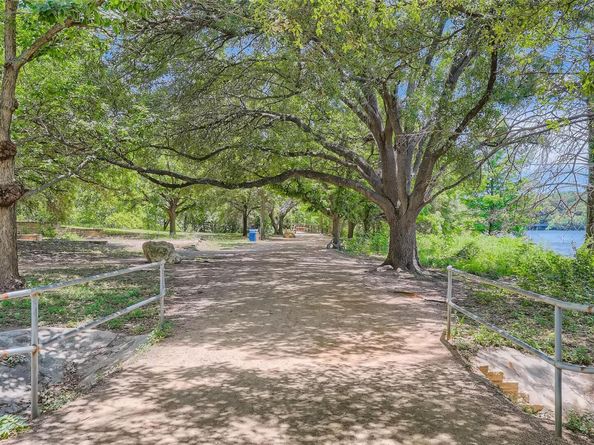 48 East Ave 2703, Austin TX 78701