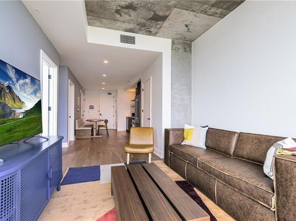 48 East Ave 2703, Austin TX 78701