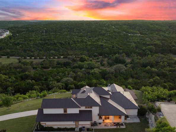 713 Laughing Dog CT, Leander TX 78641