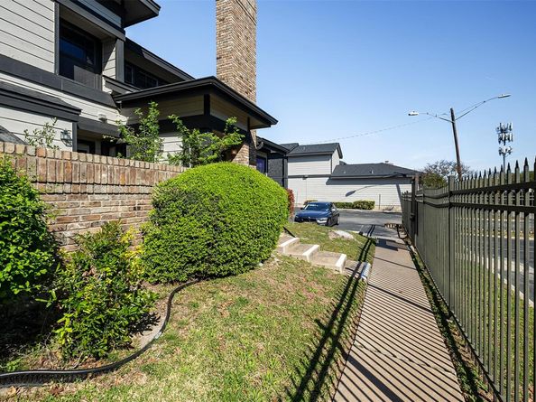 1748 Ohlen RD 16, Austin TX 78757