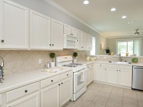 203 Winter DR, Georgetown TX 78633