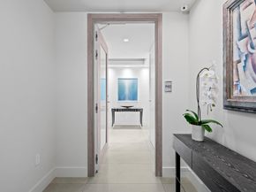353 Sunset Drive PH02, Fort Lauderdale FL 33301