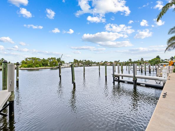 353 Sunset Drive PH02, Fort Lauderdale FL 33301