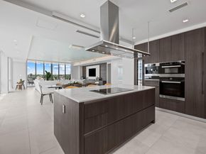 353 Sunset Drive PH02, Fort Lauderdale FL 33301
